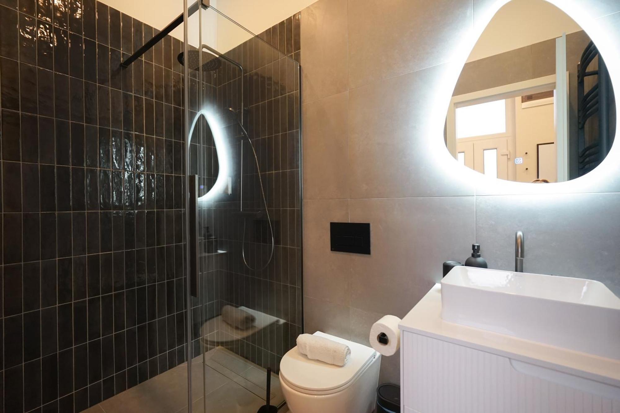 דירה S7 - Sip Downtown Hideaway - Location By Bqa בודפשט