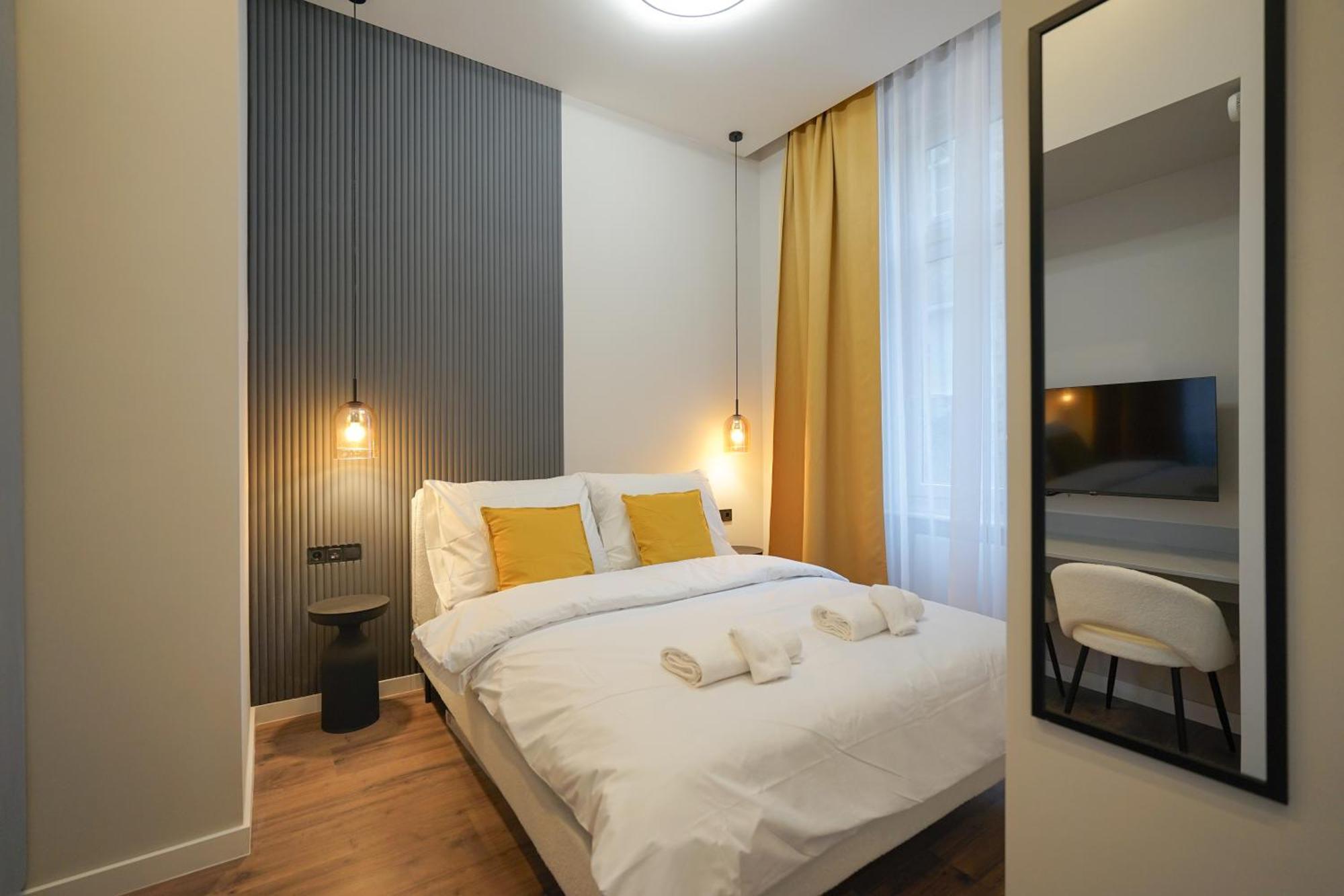 S7 - Sip Downtown Hideaway - Location By Bqa בודפשט
